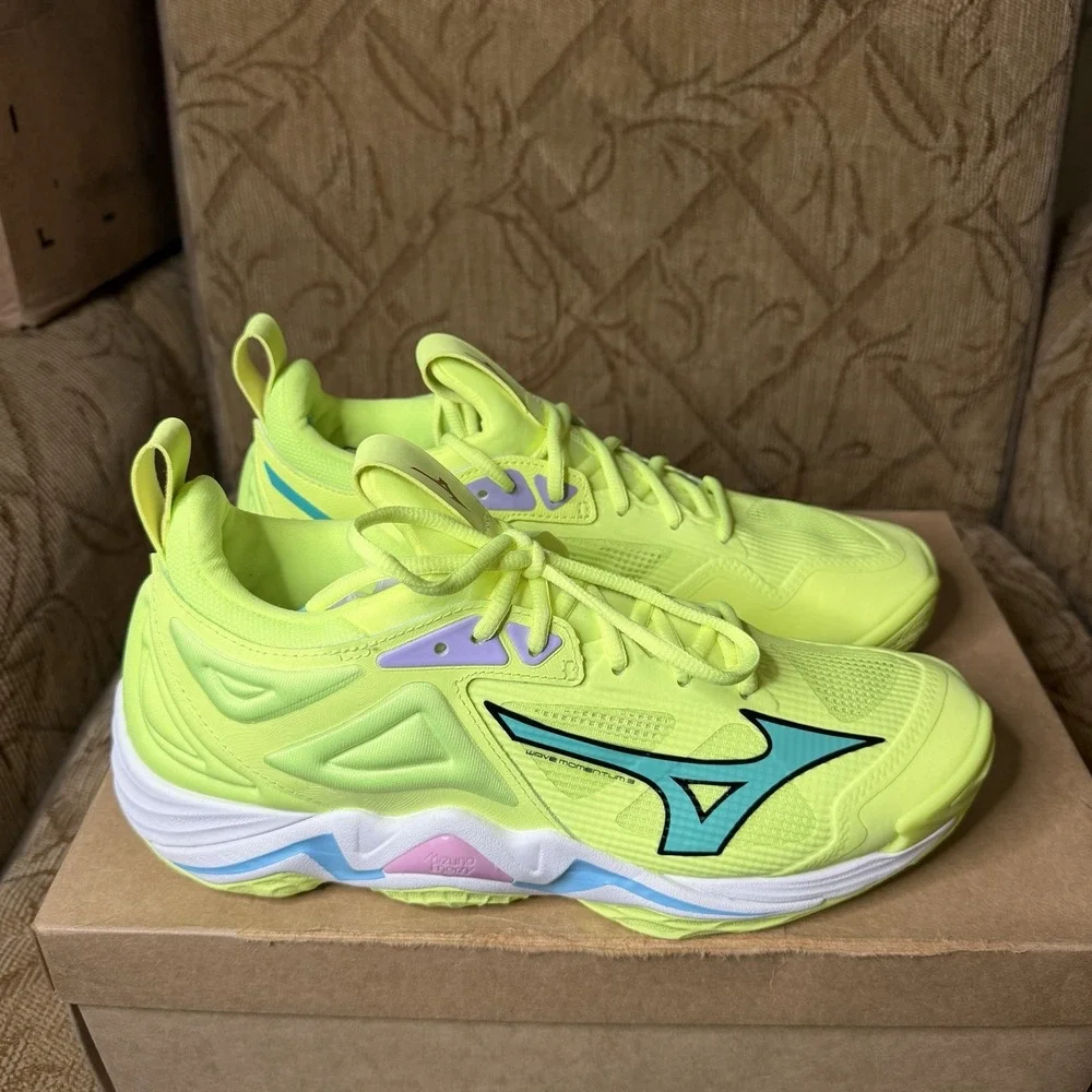 Mizuno these shoes